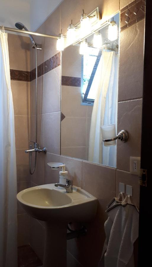 Comoda Casa Con Inmejorable Ubicacion Y Servicios Villa Fray Bentos Exteriör bild